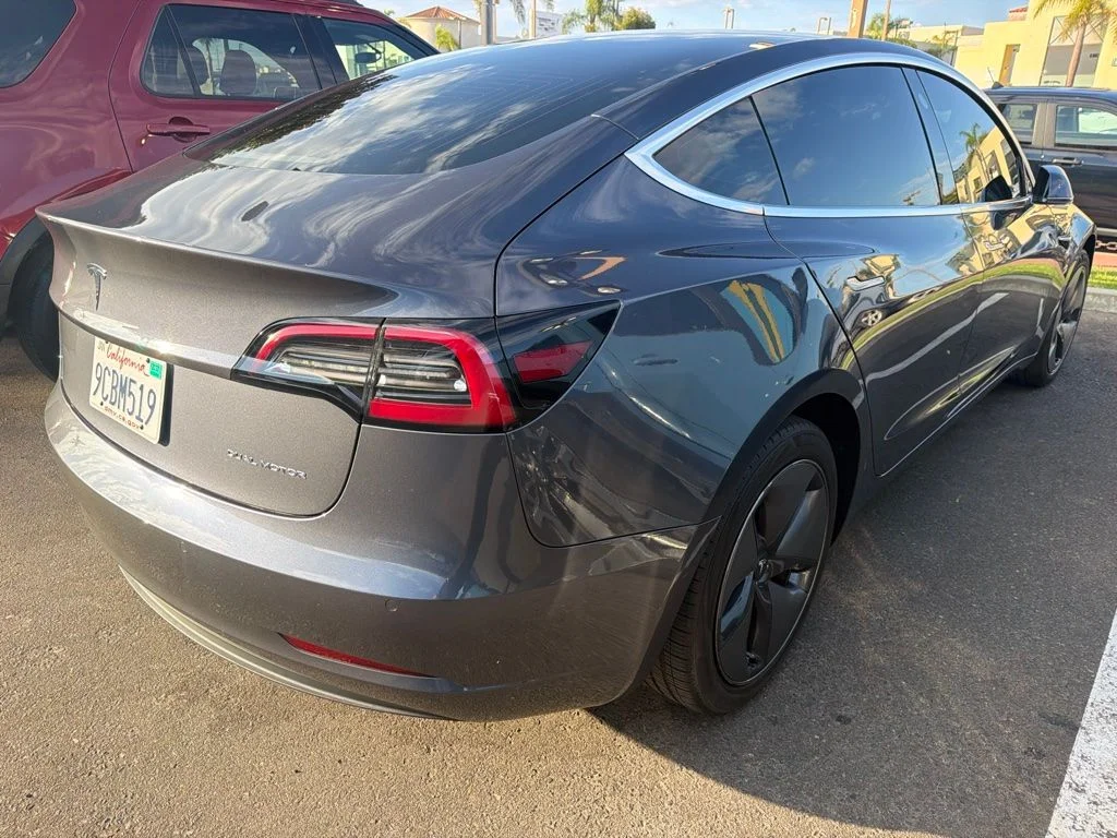 Used 2020 White Tesla Long Range image 2