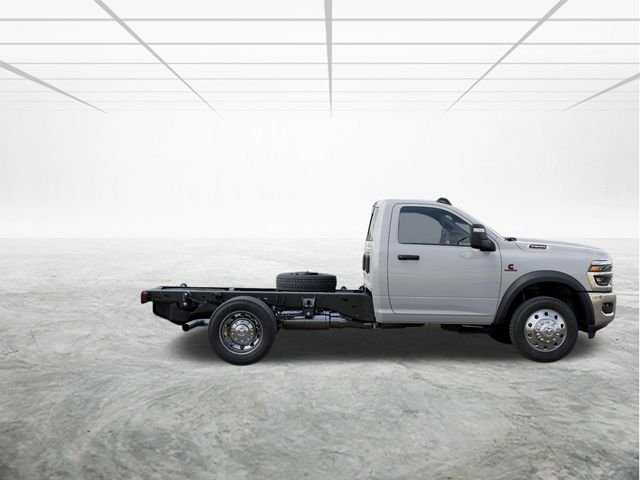New 2026 Bright White Clearcoat RAM Tradesman image 22