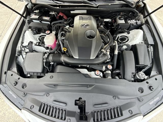 2024 Lexus IS 300 - Photo 27
