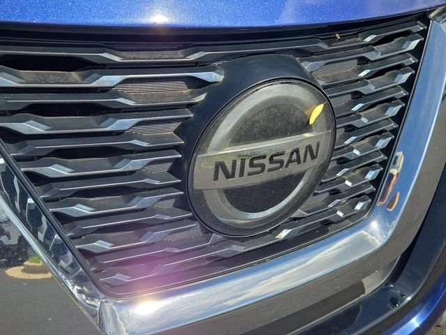Used 2018 Blue Nissan SV image 6