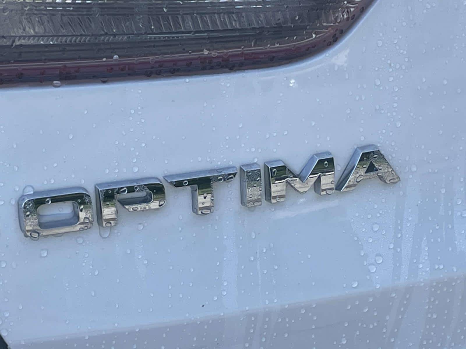 Used 2019 Snow White Pearl Kia SX image 19