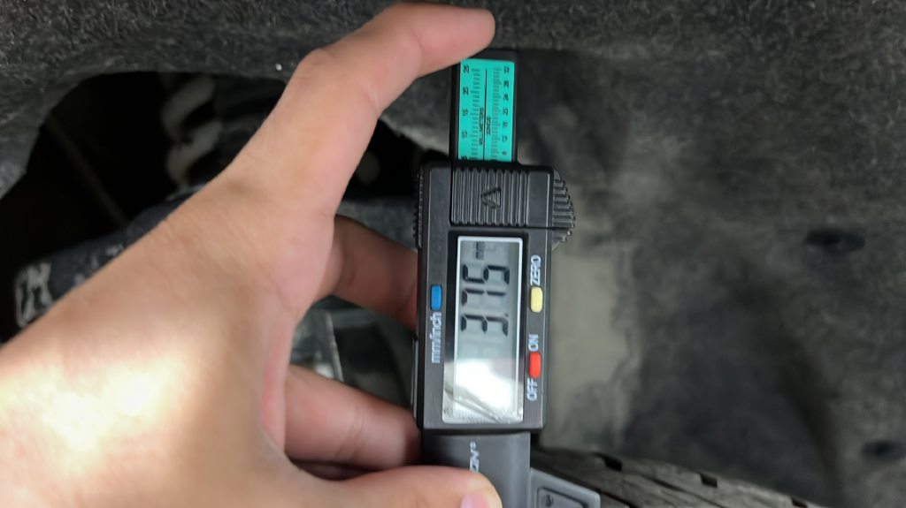 Used 2019 White/off-white Jeep Altitude image 43