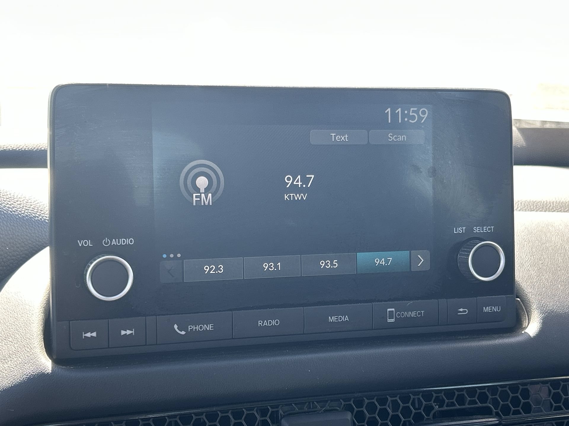2025 Honda HR-V LX - Photo 12