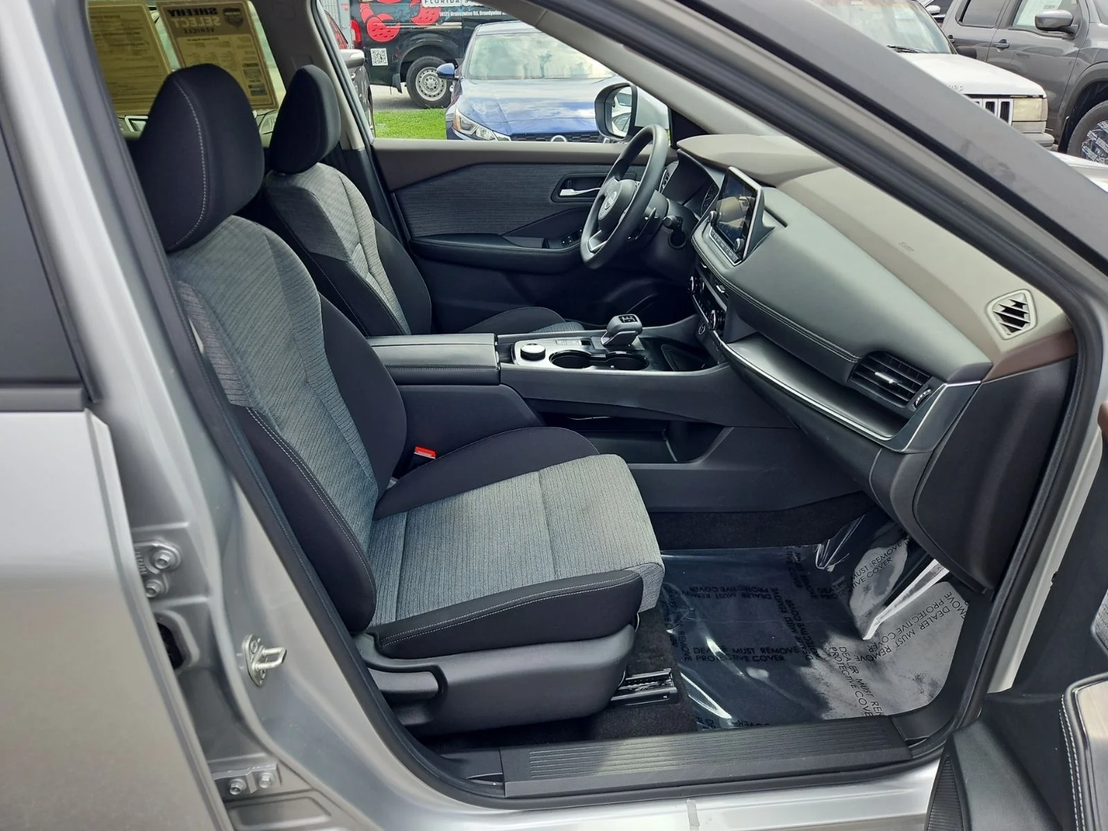 Used 2023 Silver Nissan SV image 42