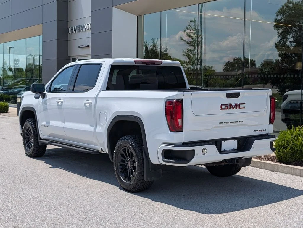 Used 2023 White GMC AT4X image 3
