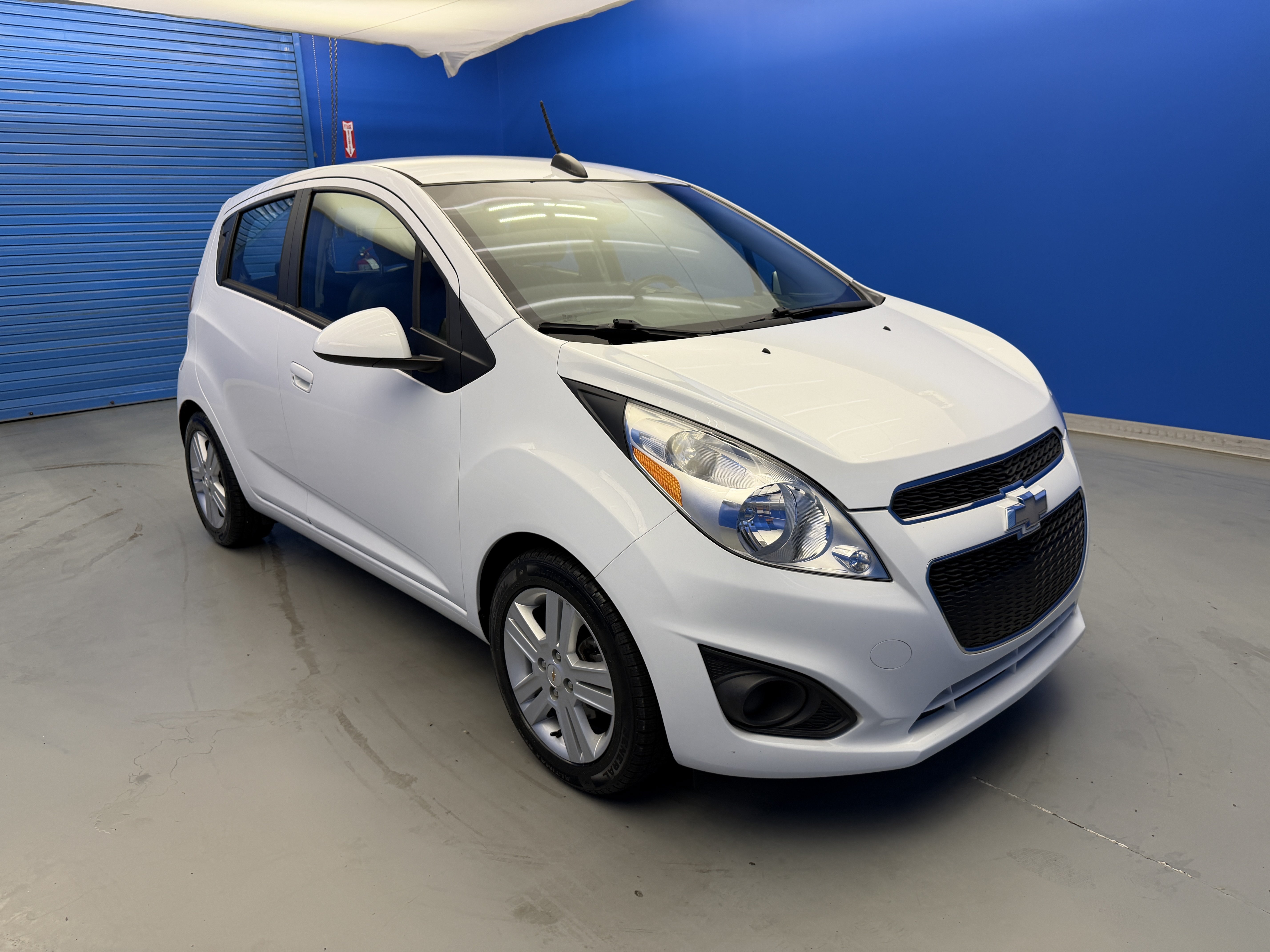 Used 2015 Summit White Chevrolet LT image 2