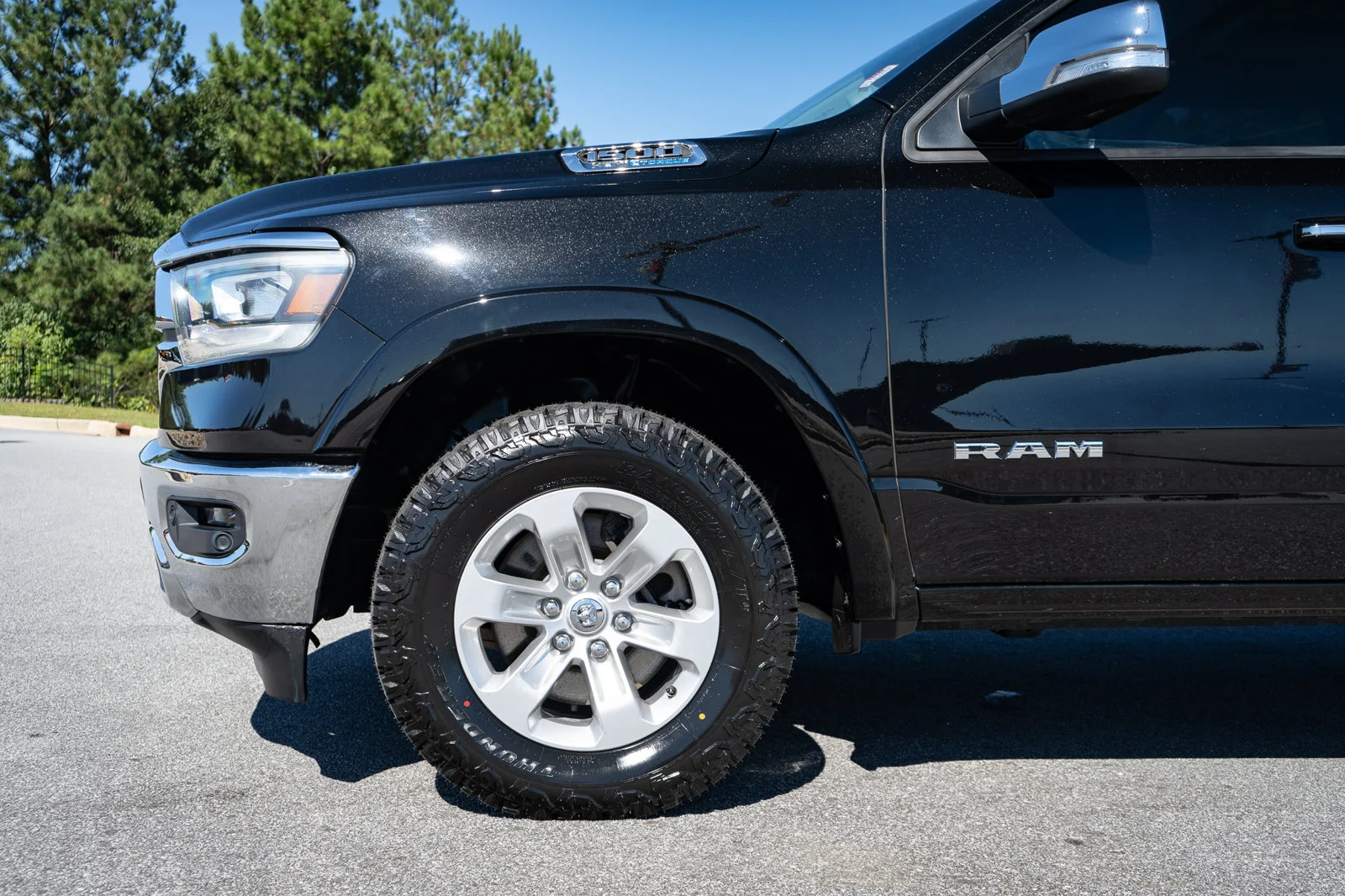 Used 2022 Black Ram Laramie image 4