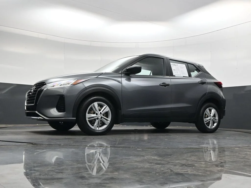 Used 2024 Gray Nissan S image 37