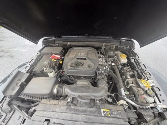 Used 2020 Crystal Metallic Jeep Sport S image 15