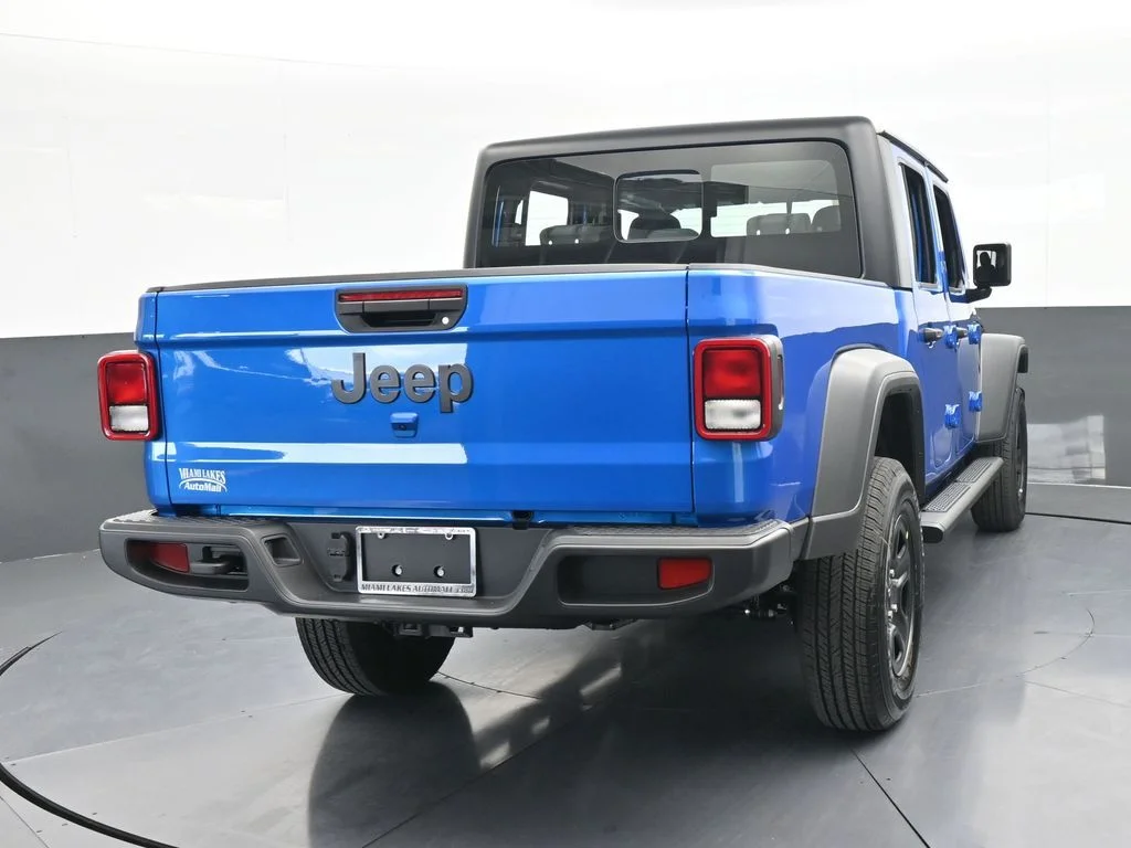 New 2026 Hydro Blue Pearl-Coat Exterior Paint Jeep Sport image 5
