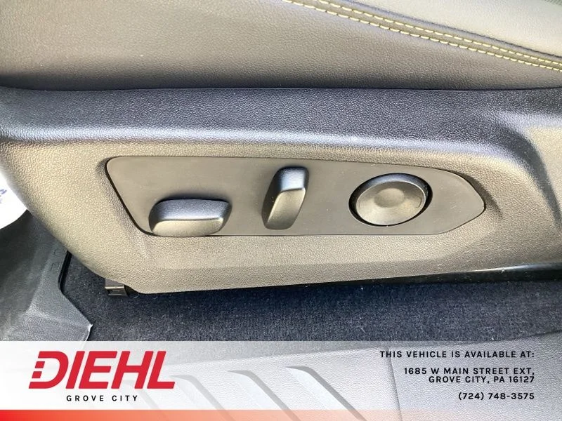 Used 2025 Gray Chevrolet ZR2 image 22