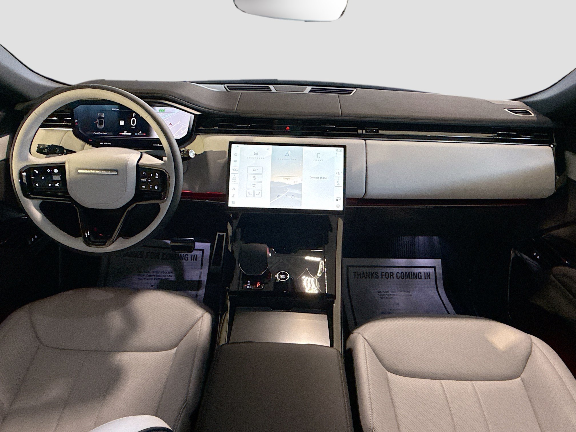 New 2026 Ostuni Pearl White LAND ROVER Dynamic SE image 17