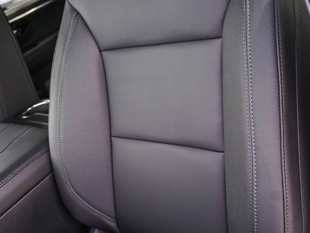 2026 Chevrolet Suburban LT - Photo 20