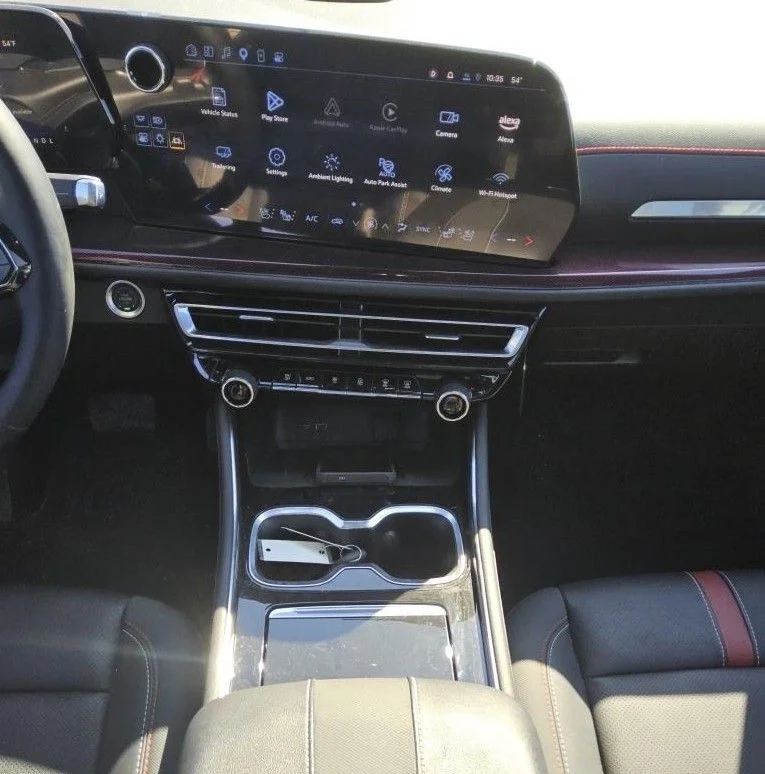 Used 2025 Gray Chevrolet RS image 5