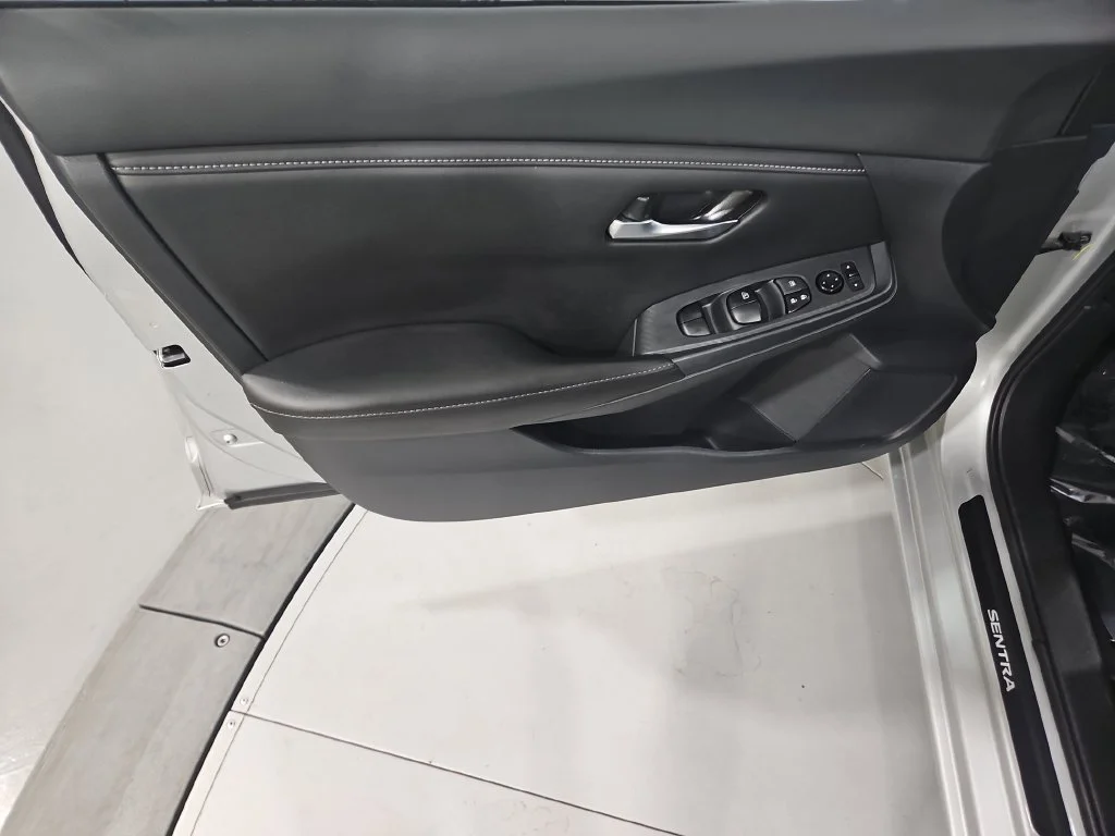 Used 2022 Silver Nissan SV image 11