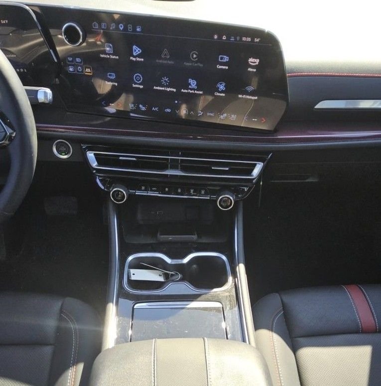 Used 2025 Gray Chevrolet RS image 5