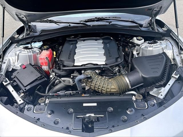 Used 2018 Silver Chevrolet SS image 10