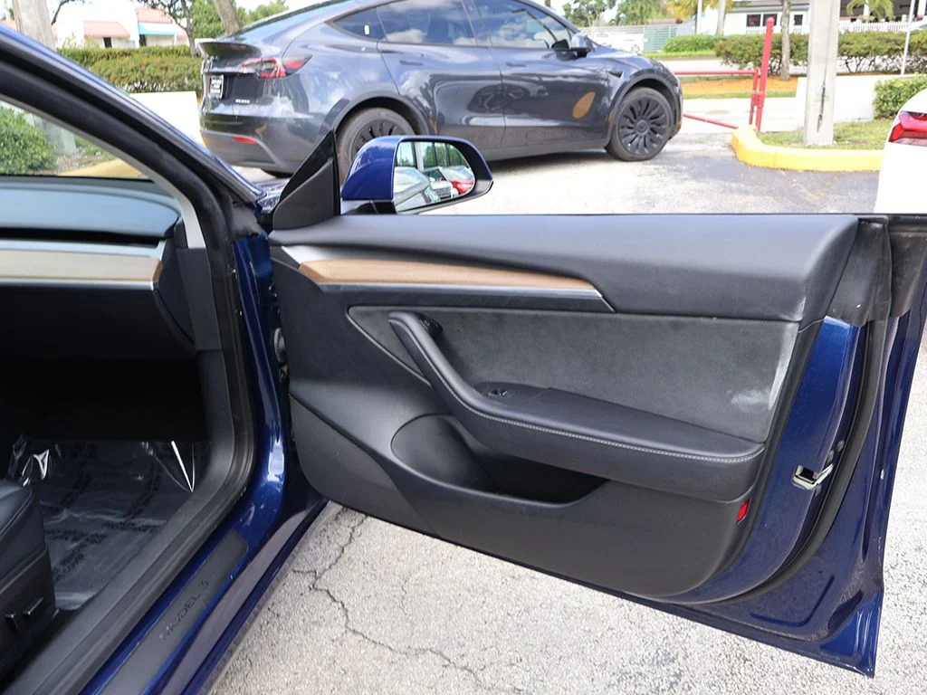 Used 2023 Blue Tesla Base image 26