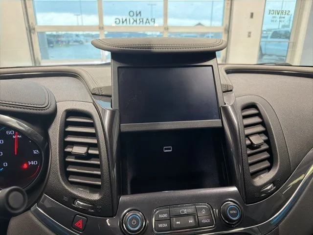 Used 2015 Red Chevrolet LTZ image 21