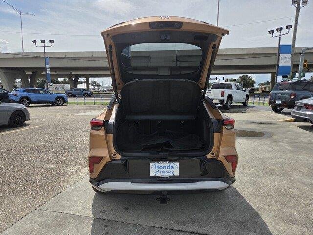 Used 2024 Copper Ice Metallic Buick Sport Touring image 27