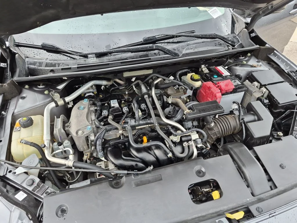 Used 2020 Gray Nissan SR image 16