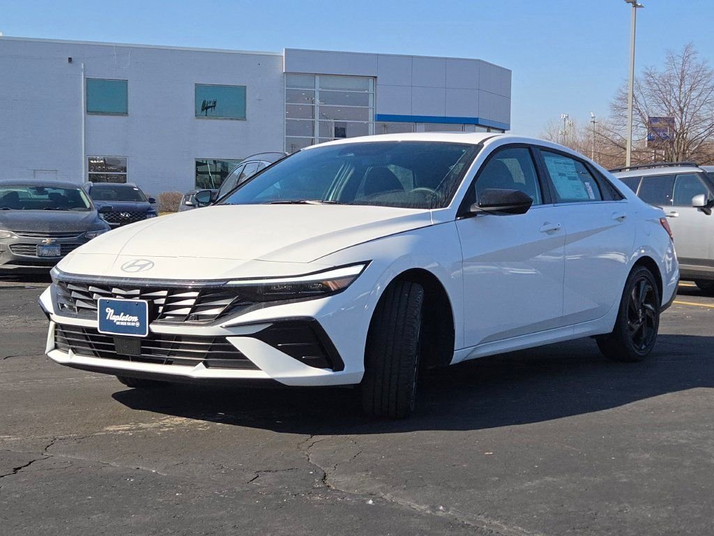 New 2026 White Hyundai SEL Sport image 5