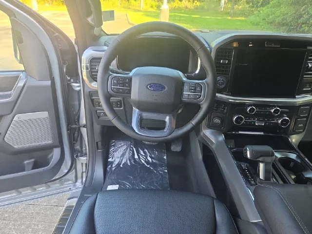 New 2026 Iconic Silver Metallic Ford Lariat® image 45
