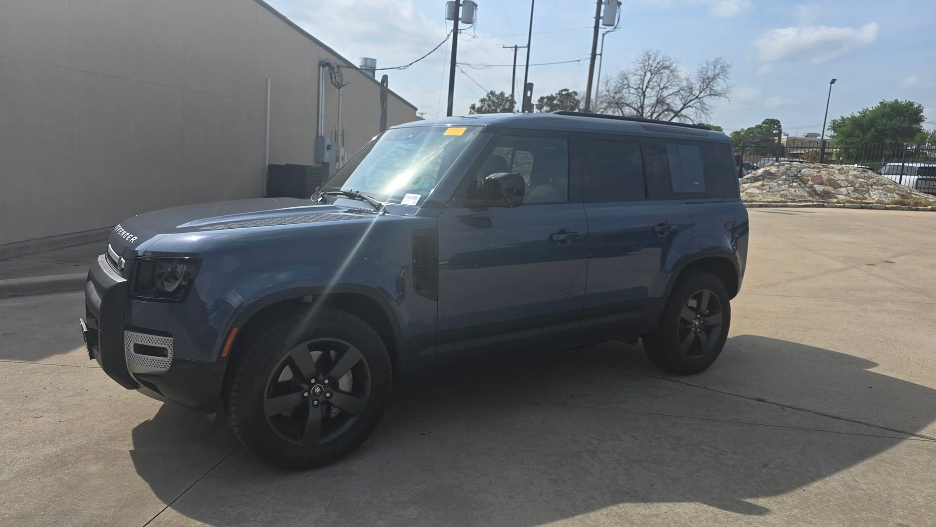 2021 Land Rover Defender SE