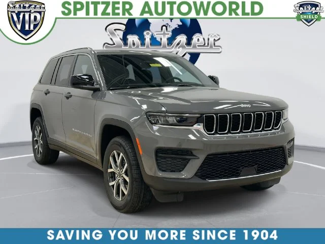 New 2027 Sting-Gray Clear-Coat Paint Jeep Laredo X image 1