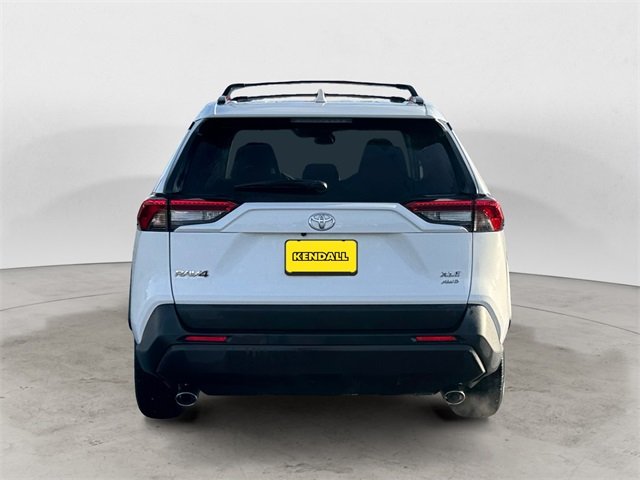2024 Toyota RAV4 XLE photo 3