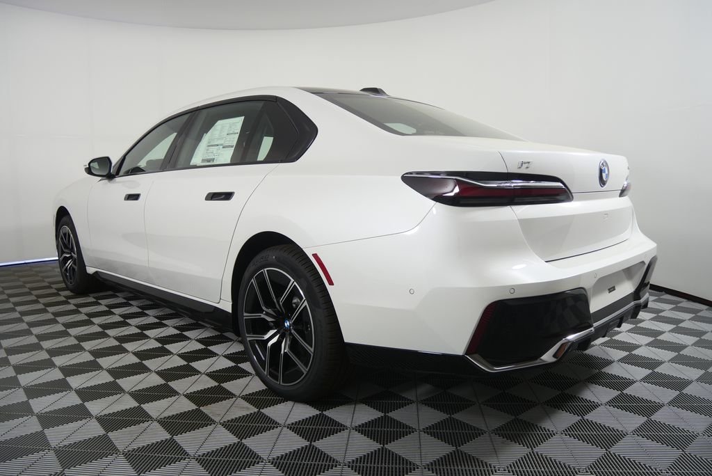 New 2026 Mineral White Metallic BMW eDrive50 image 5