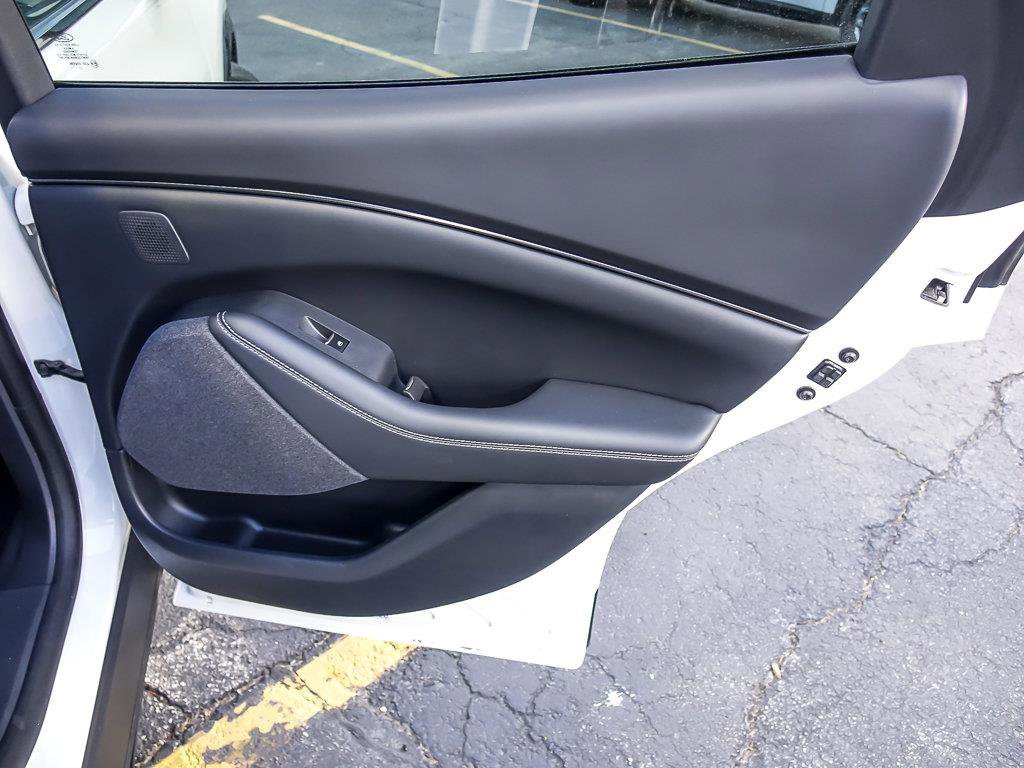 Used 2023 White Metallic Ford Premium image 31