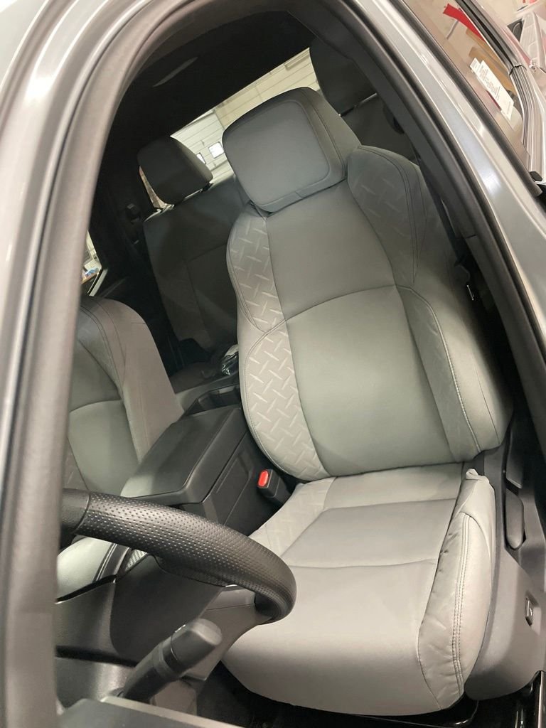 2026 Toyota Tacoma SR5 - Photo 12