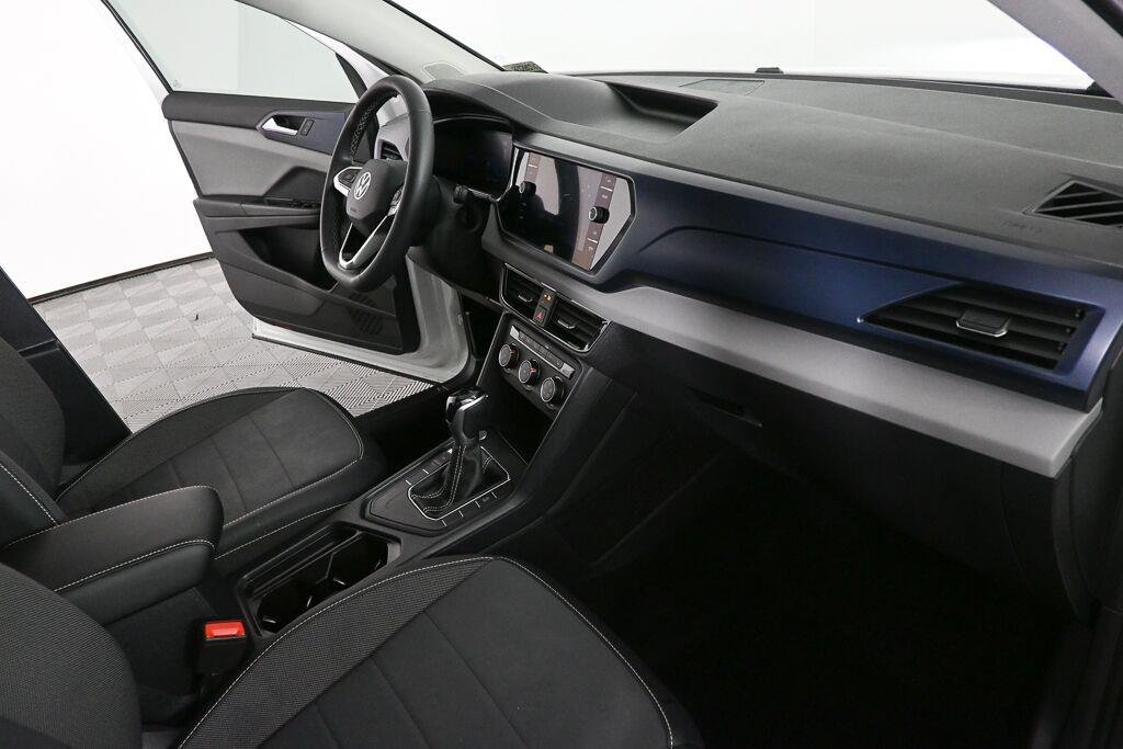 Used 2022 Pure White Volkswagen SE image 22