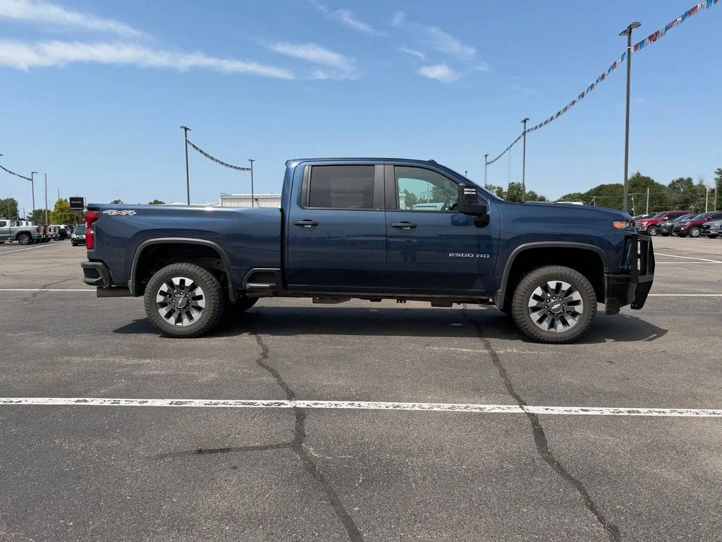Used 2021 Blue Chevrolet Custom image 2