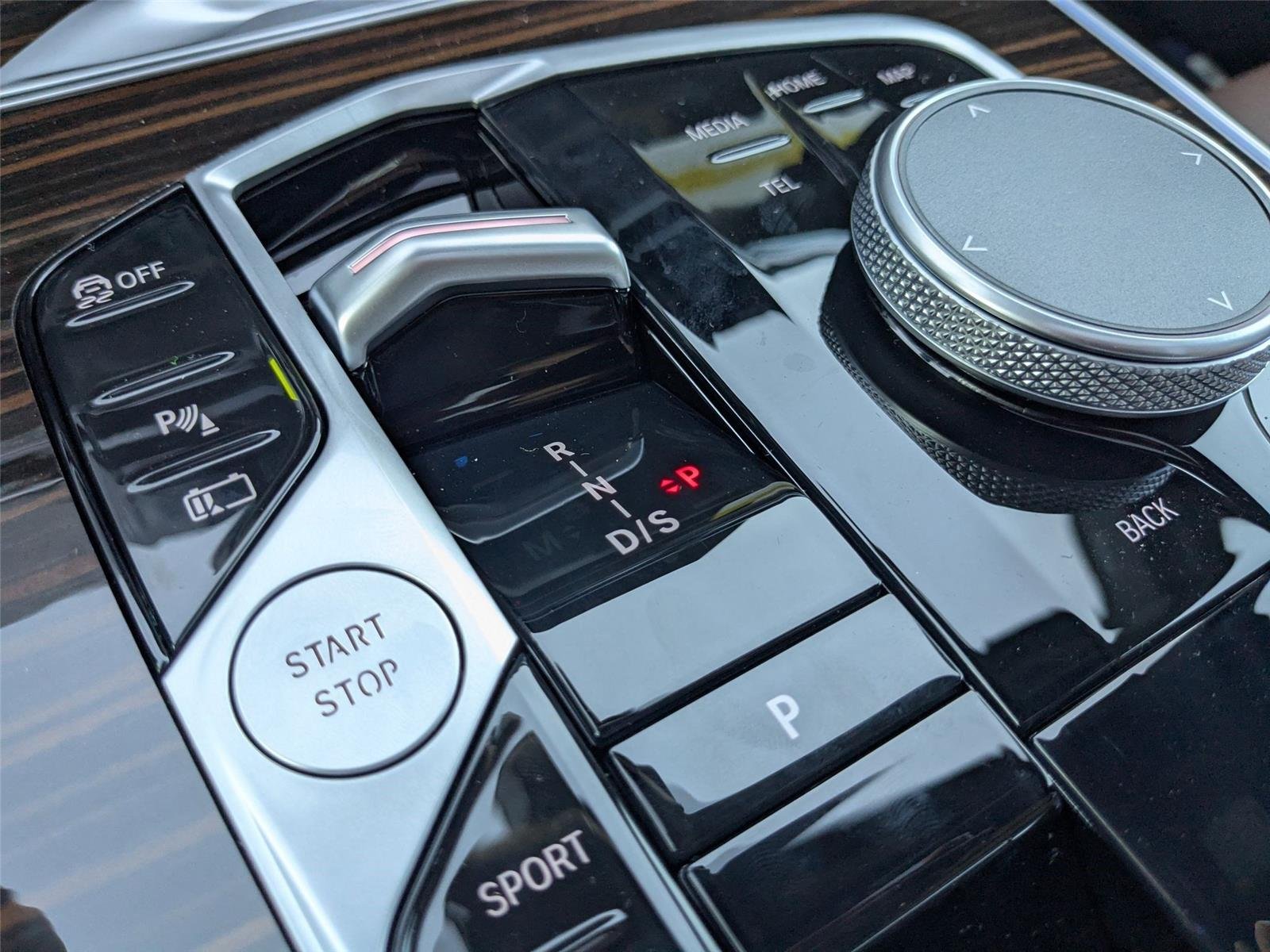 2026 BMW X5 50e - Photo 16