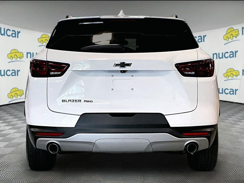 Used 2023 White Chevrolet LT image 5