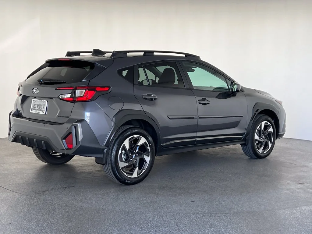 New 2026 MAGNETITE GRAY PEARL Subaru Limited image 4