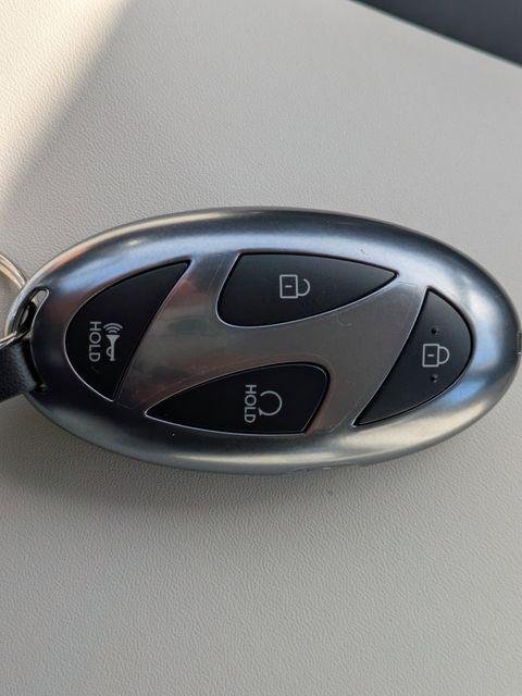 New 2026 White Hyundai SEL Sport image 31