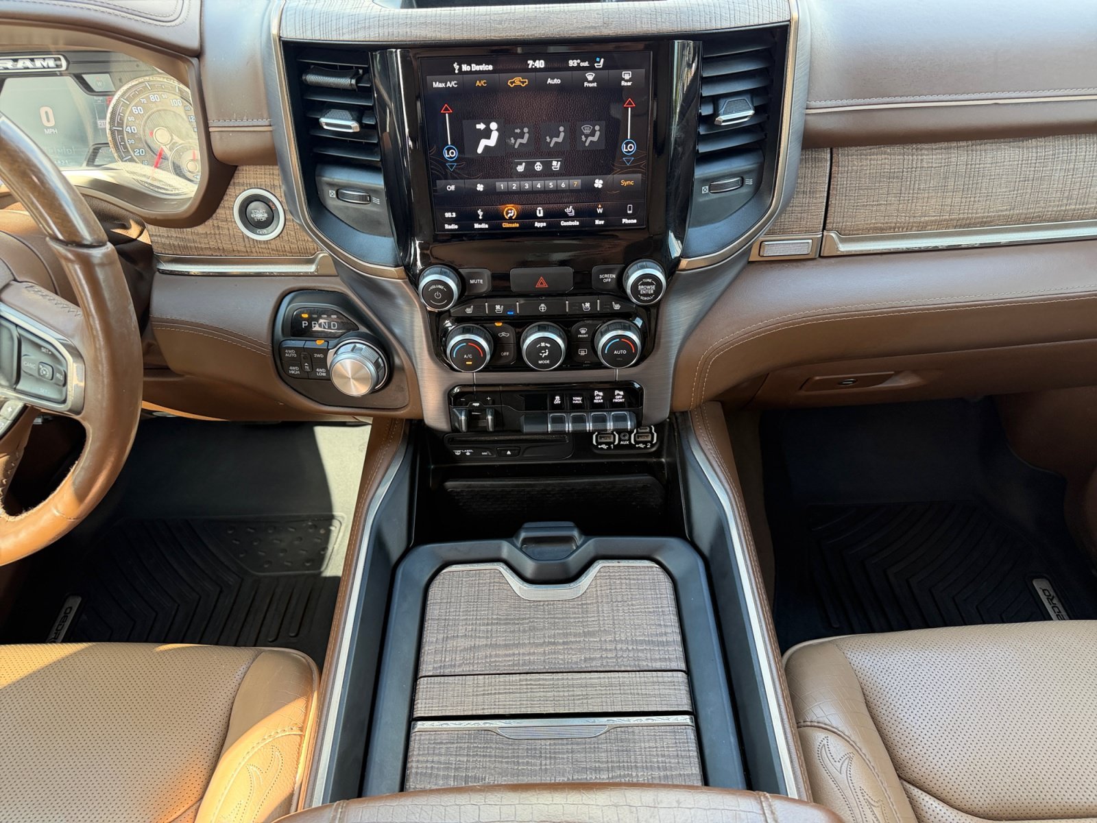 Used 2019 Diamond Black Crystal Pearlcoat Ram Longhorn image 18