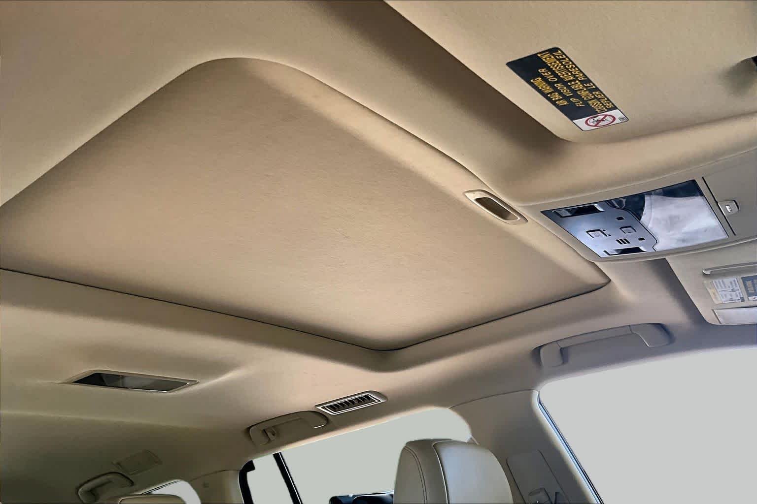 Used 2019 Nebula Gray Pearl Lexus  image 12