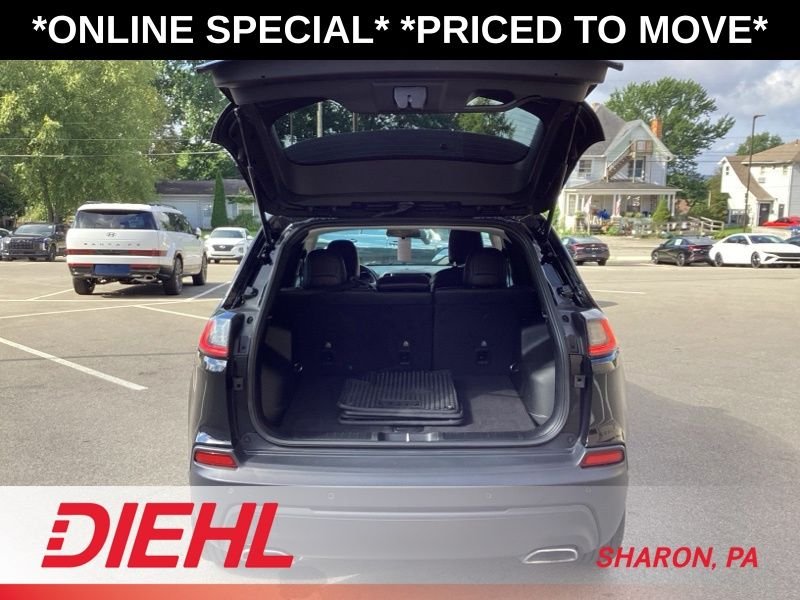 Used 2020 Black Jeep Latitude Plus image 15