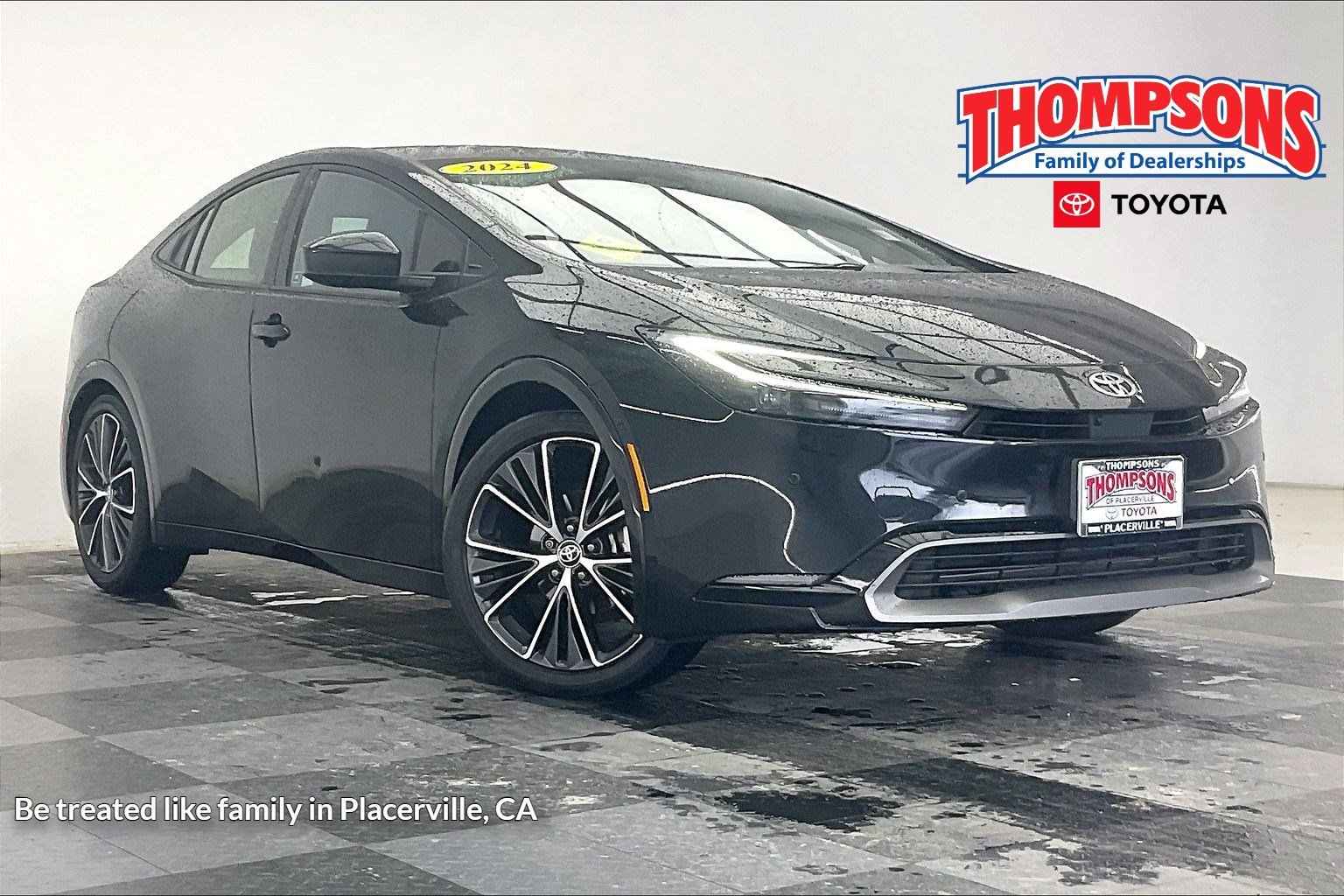 2024 Toyota Prius Limited FWD's photo
