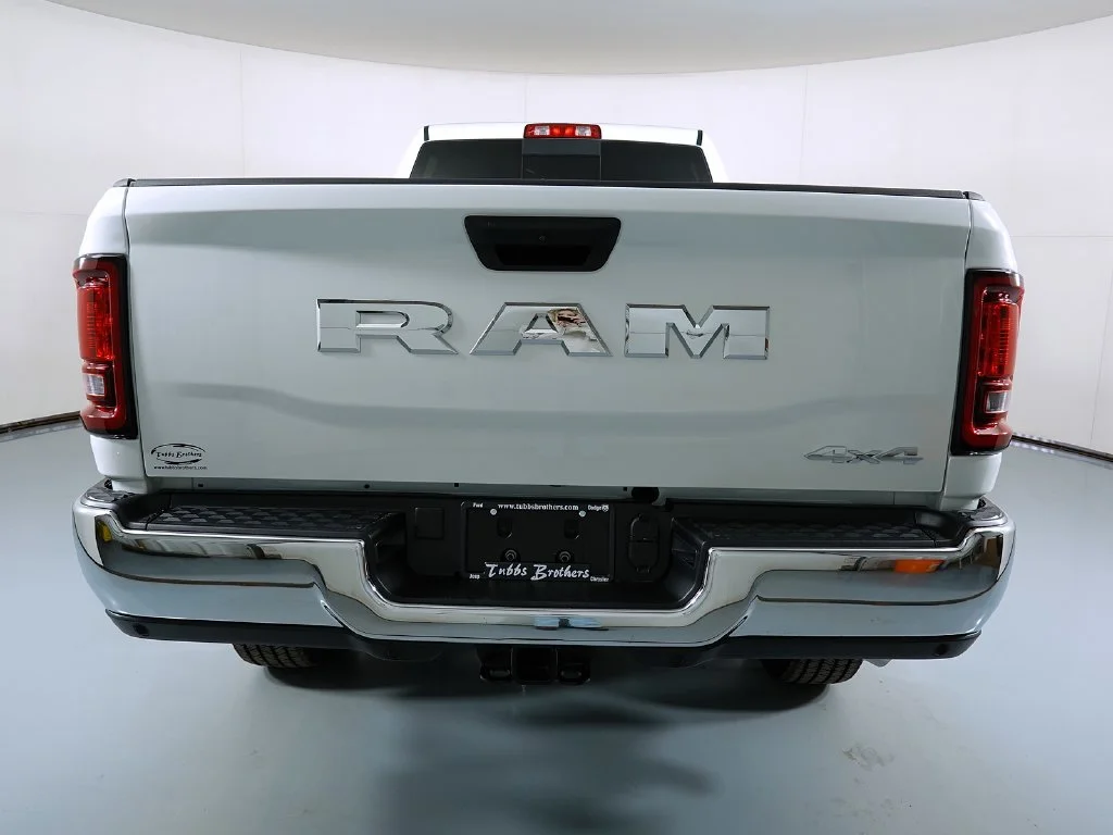 New 2027 White Ram Tradesman image 7