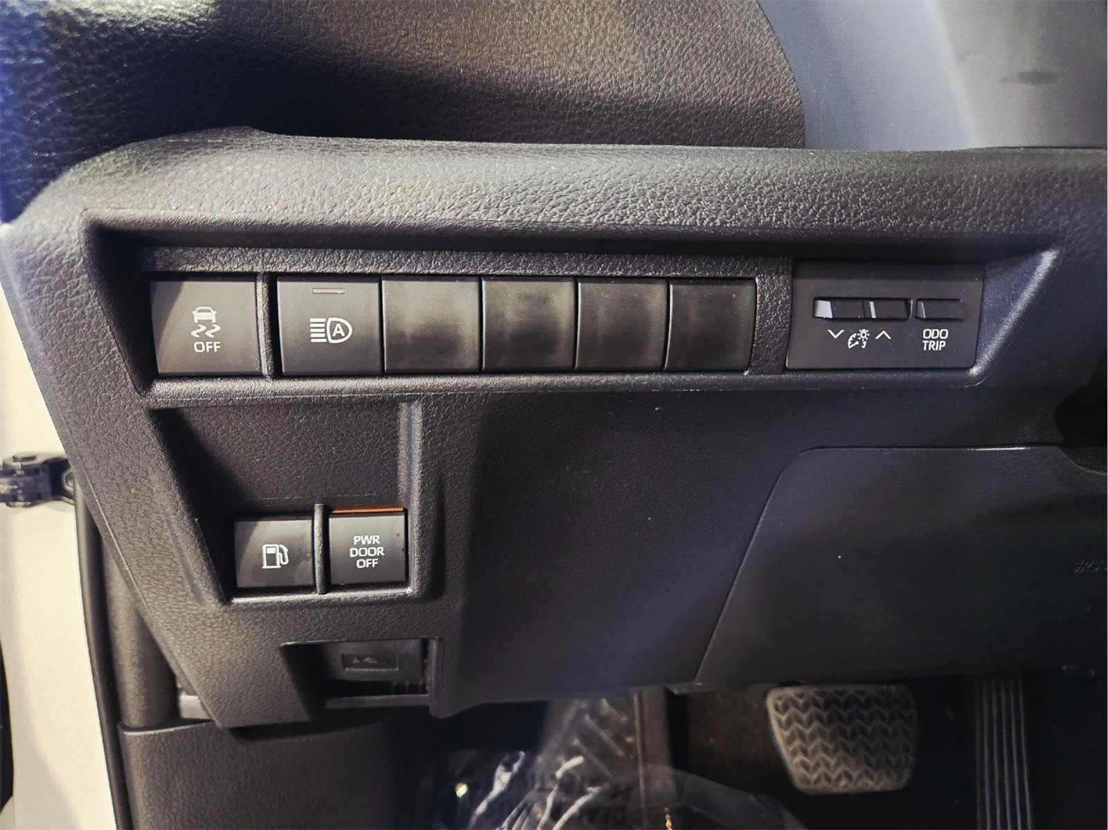 Used 2026 Ice Cap Toyota XSE image 16