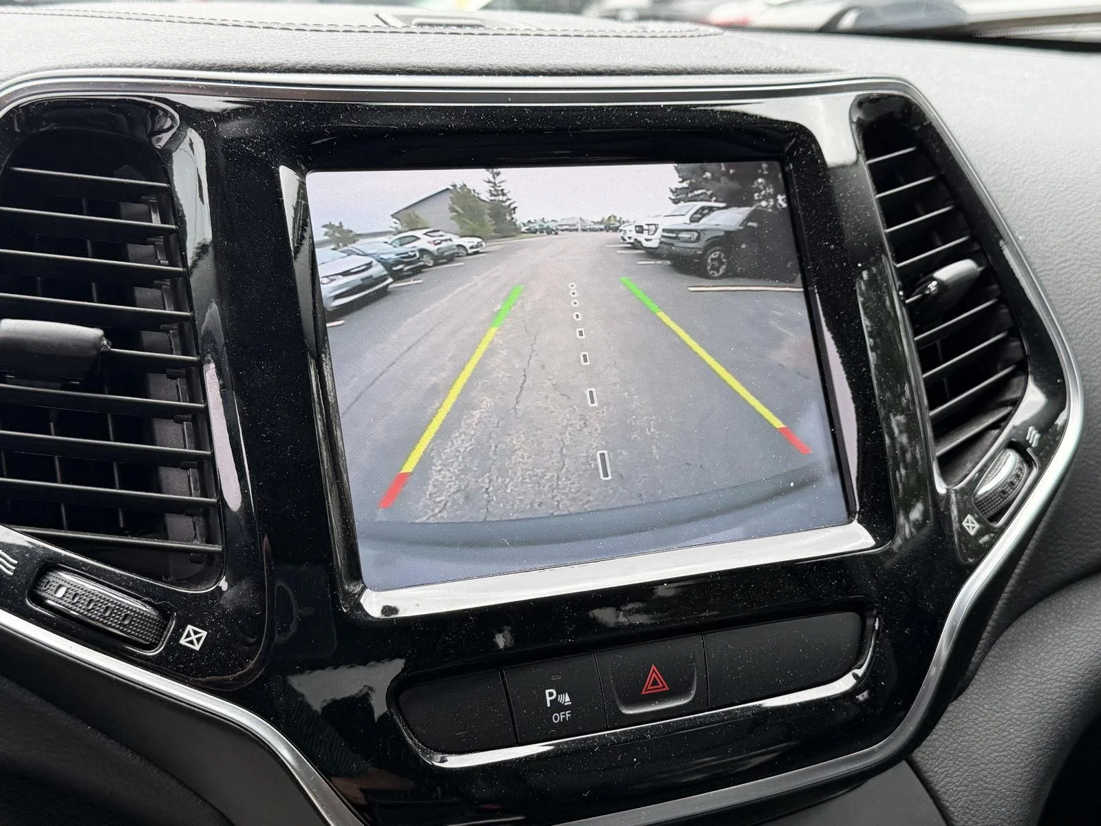 Used 2019 Sting-Gray Clearcoat Jeep Limited image 9