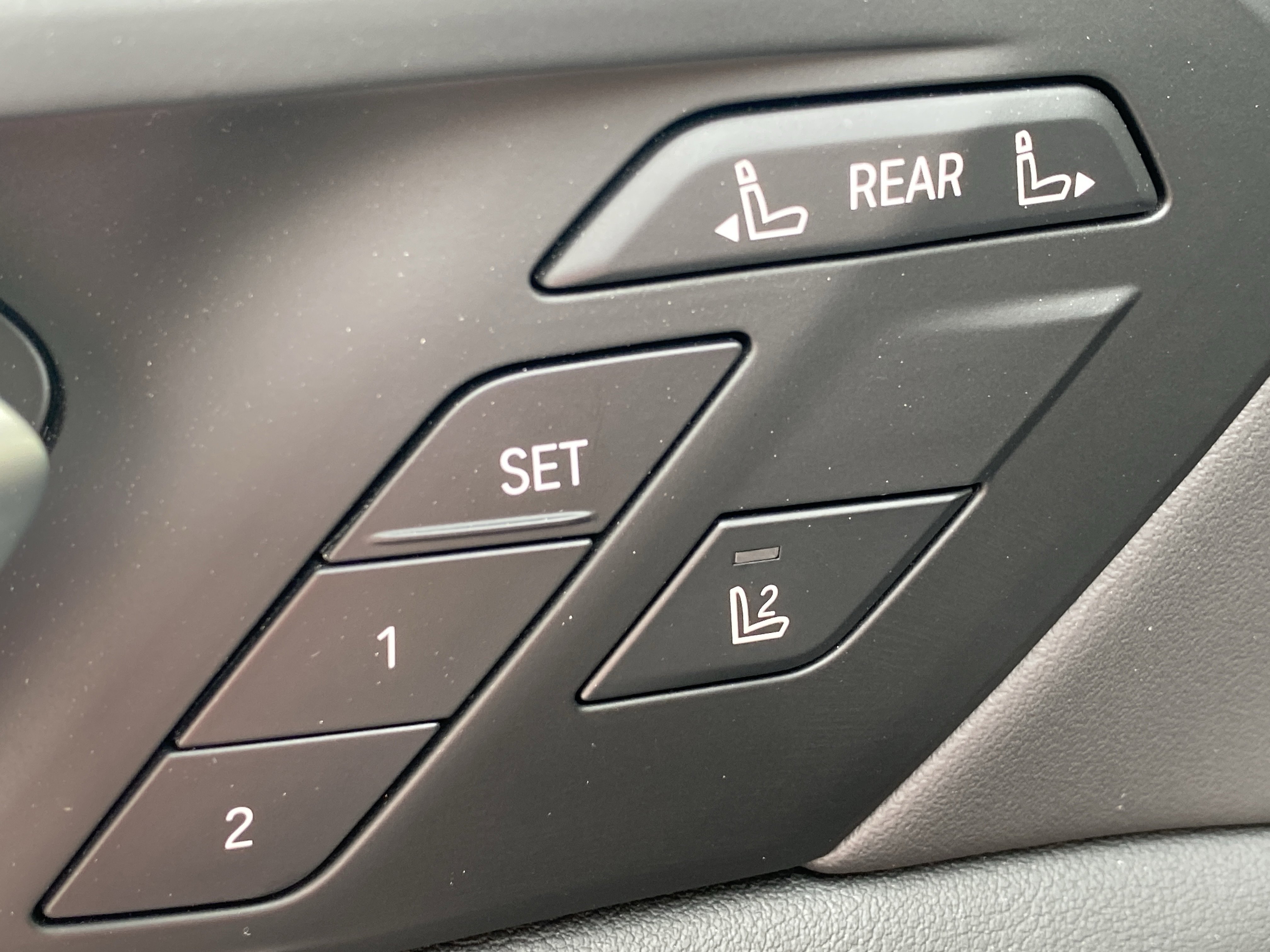 Certified Used 2026 Skyscraper Gray Metallic BMW xDrive40i image 21