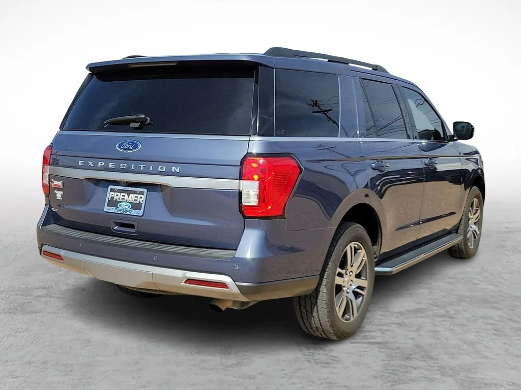 Used 2022 Blue Ford XLT image 10