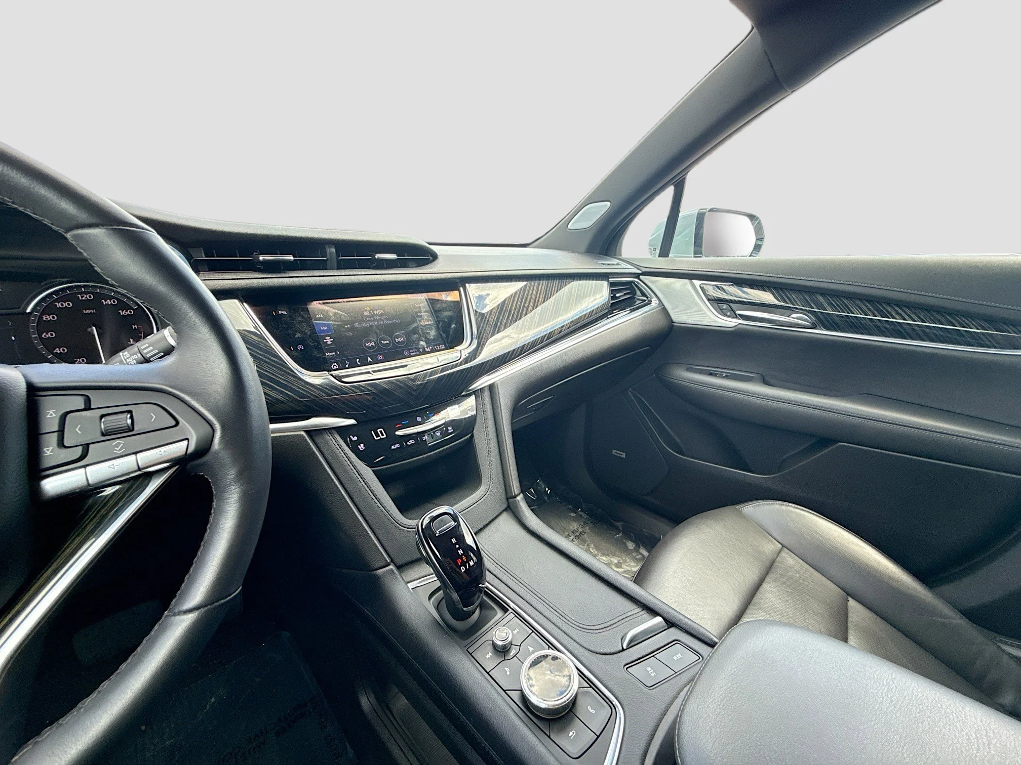 Used 2024 Argent Silver Metallic Cadillac FWD Premium Luxury image 30