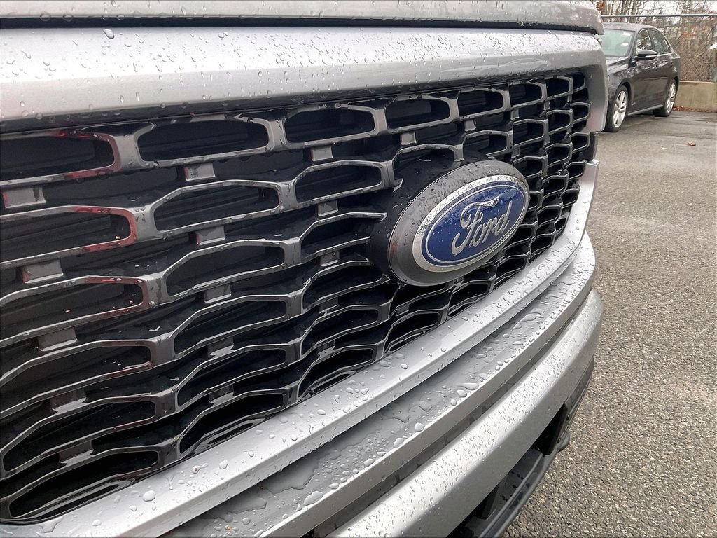 Used 2023 Silver Ford XL image 31
